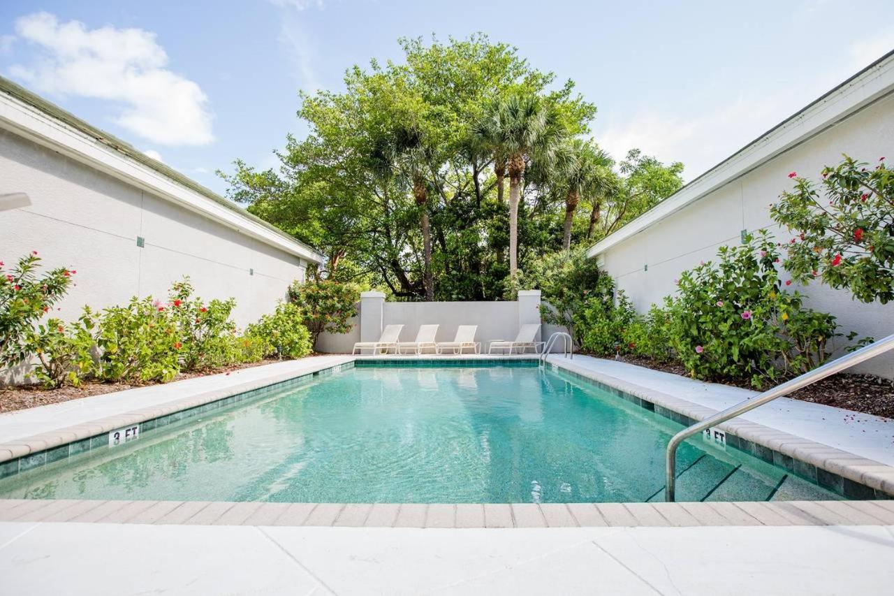 Apartment Ibis At The Sanctuary A302