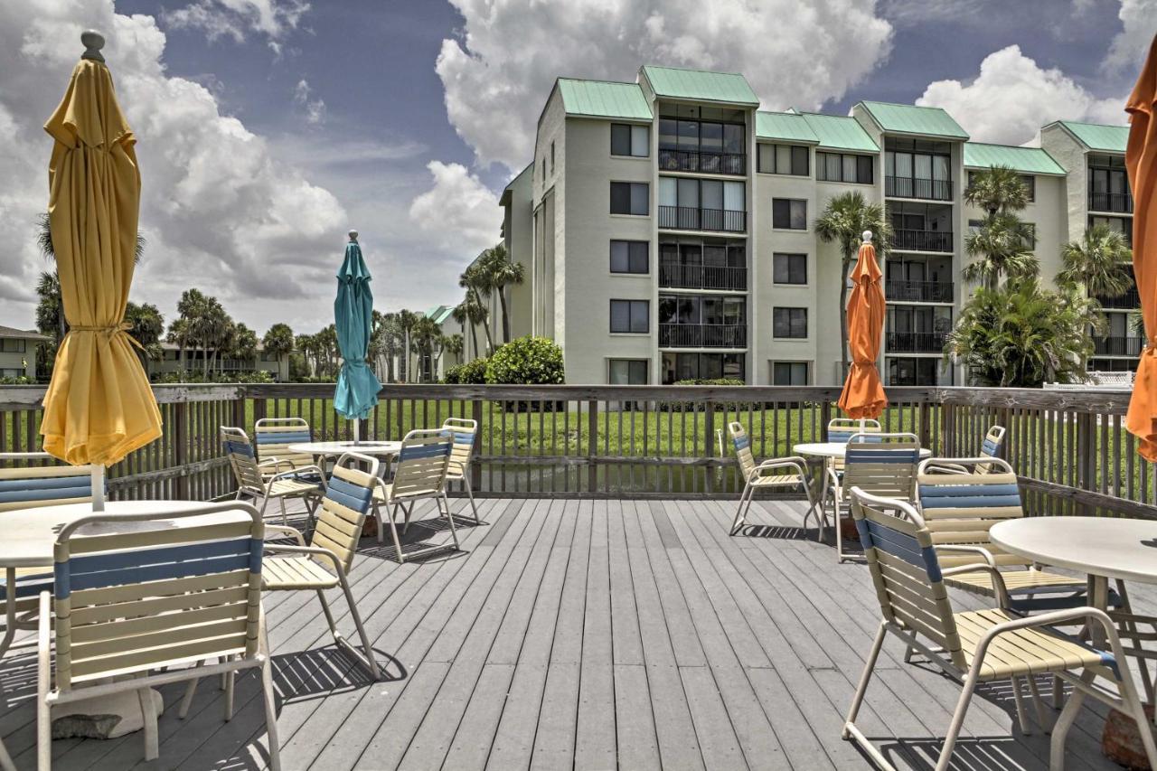 Sunny Ocean Village Community Pool *