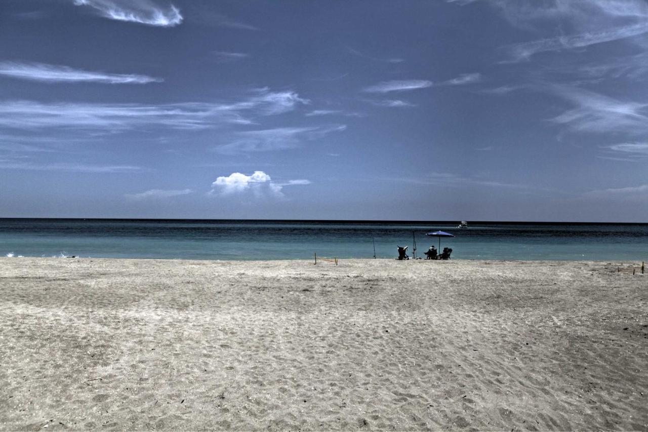 Sunny Ocean Village Community Pool Apartment Fort Pierce
