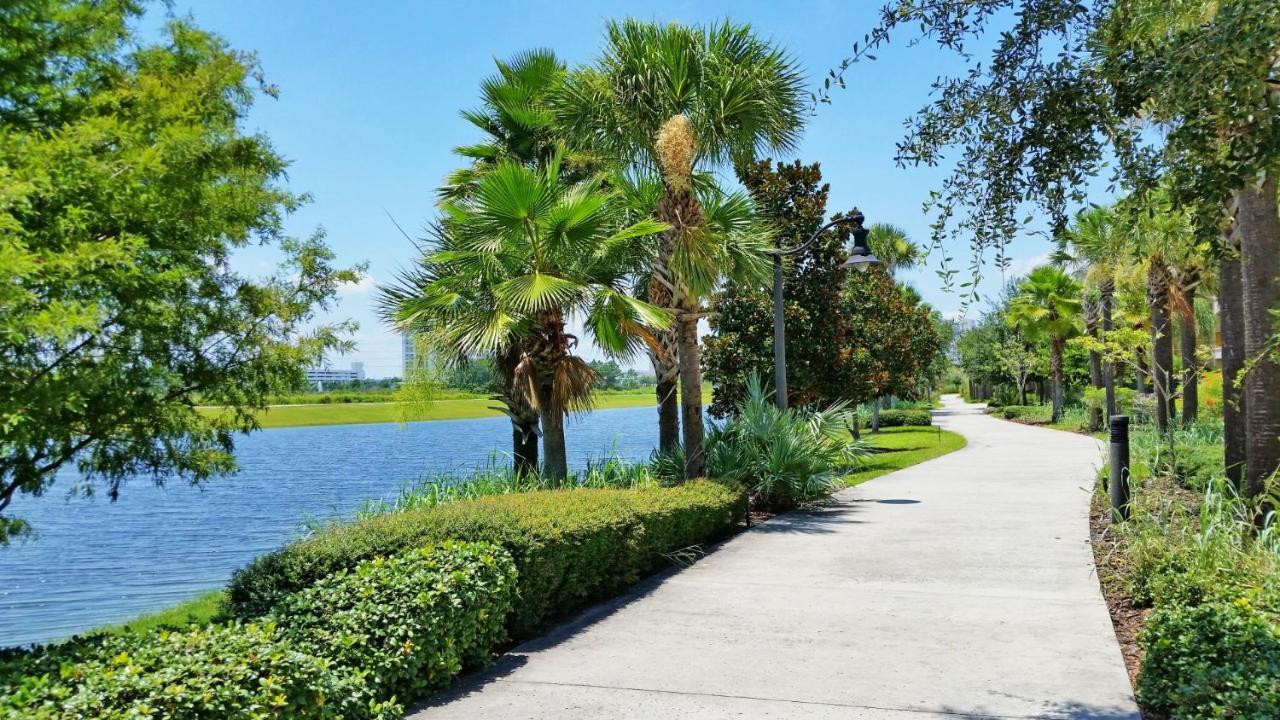 Lakeview Executive Penthouse Holiday home *
