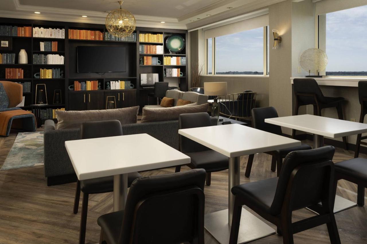 Renaissance Lauderdale West Hotel 4*