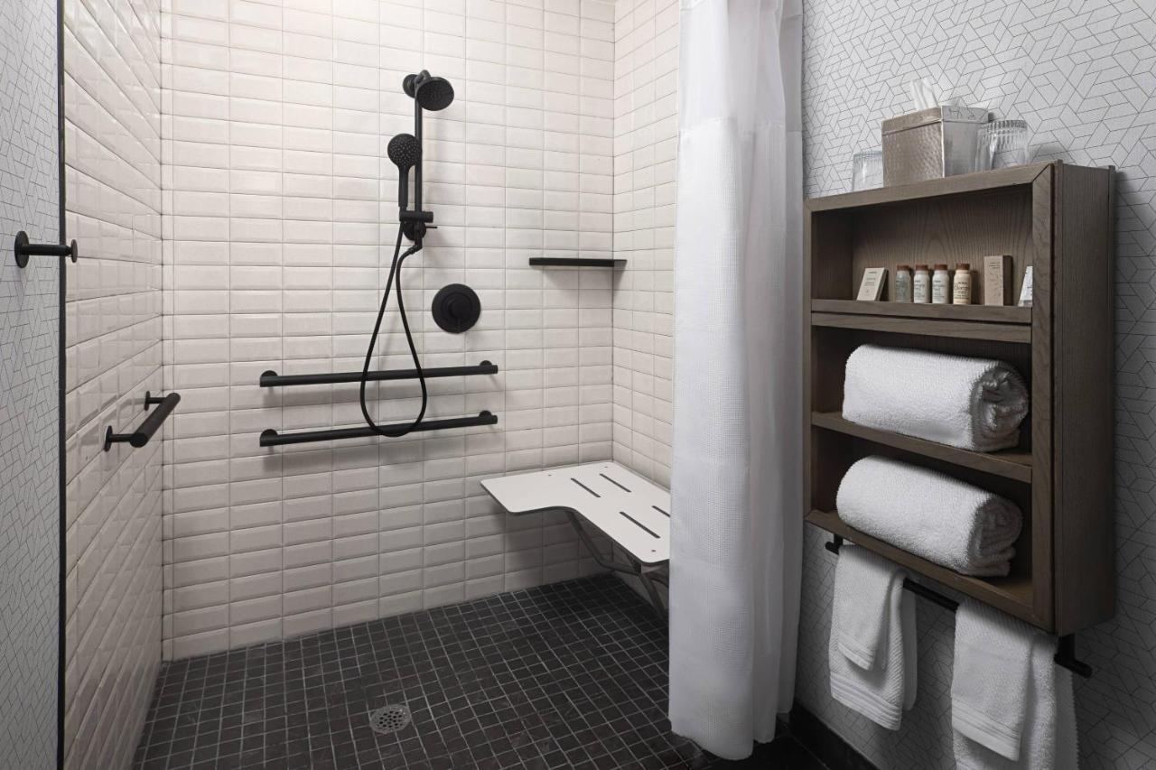 Renaissance Lauderdale West 4*