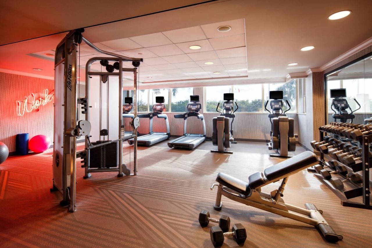 Hotel Renaissance Lauderdale West 4*