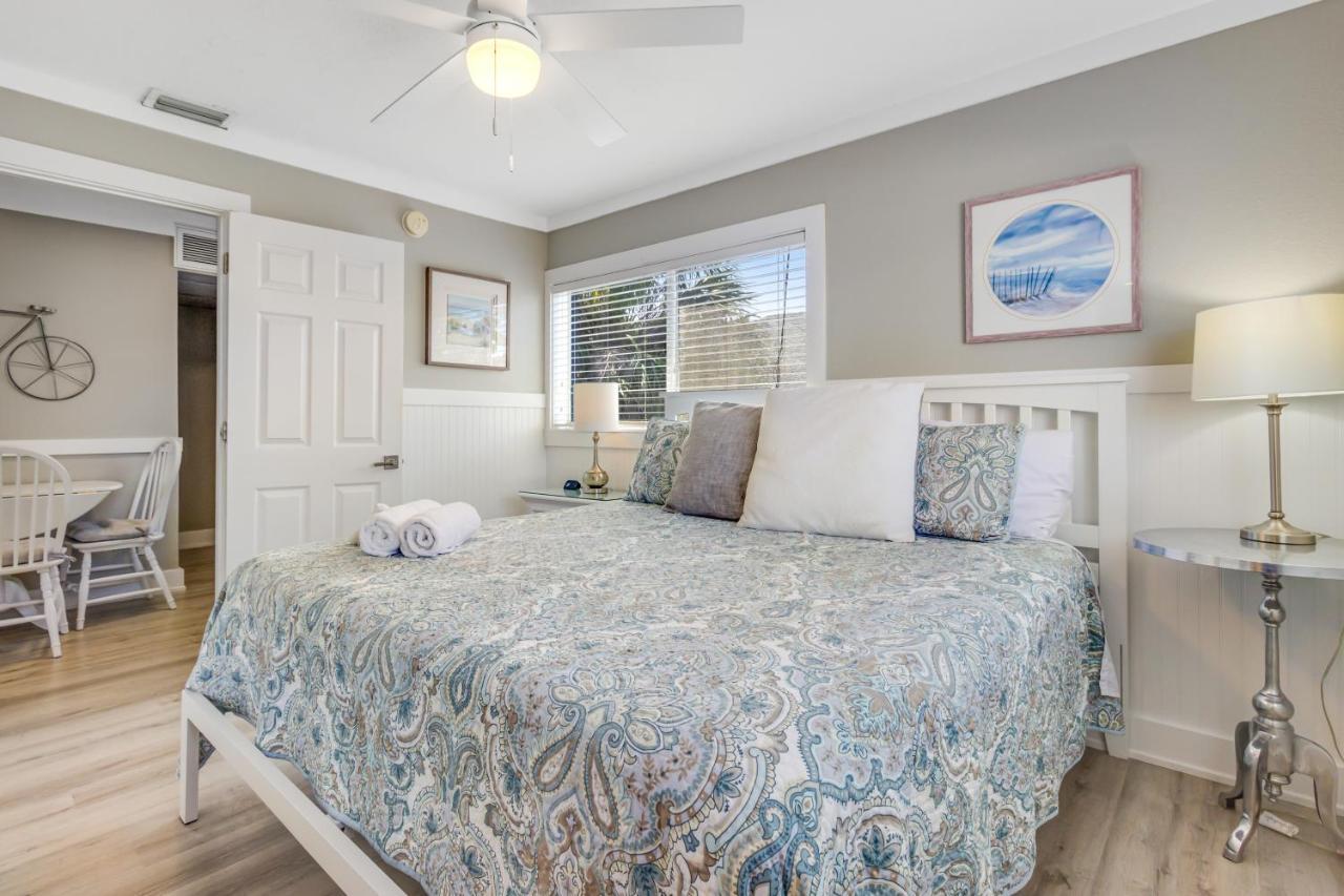 Seagrass Sunsets Apartment *