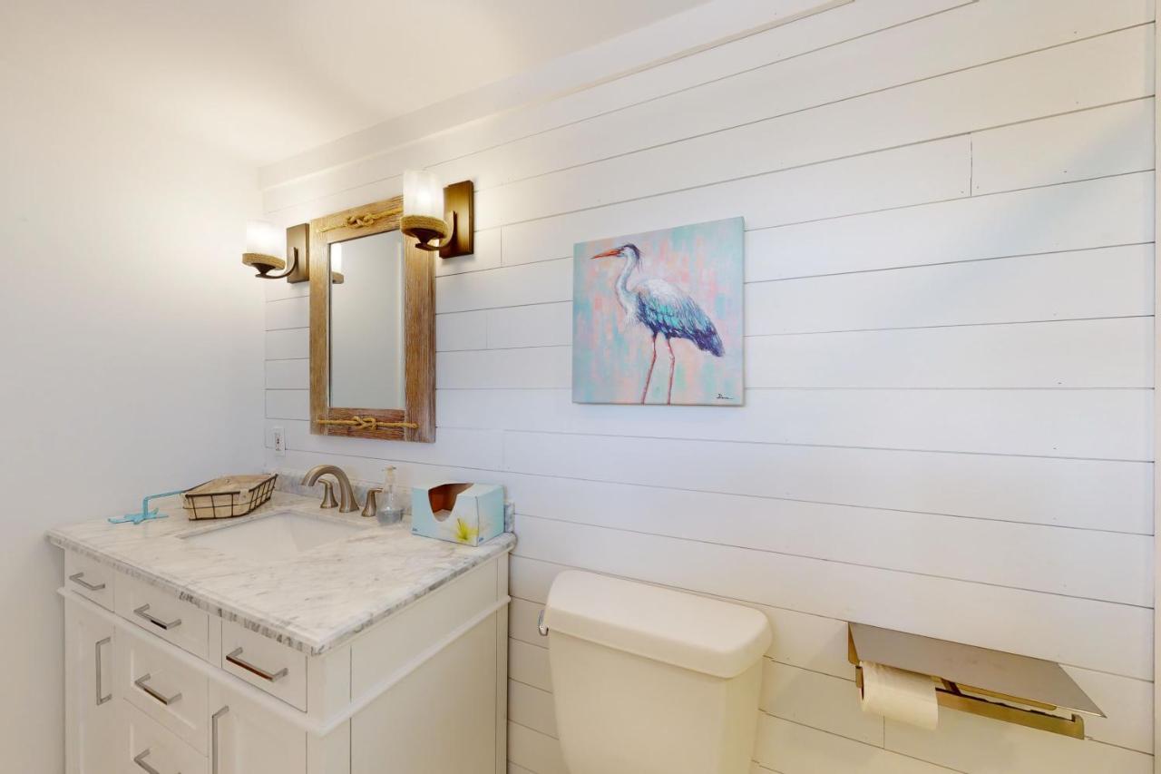 Coconut Grove * Placida