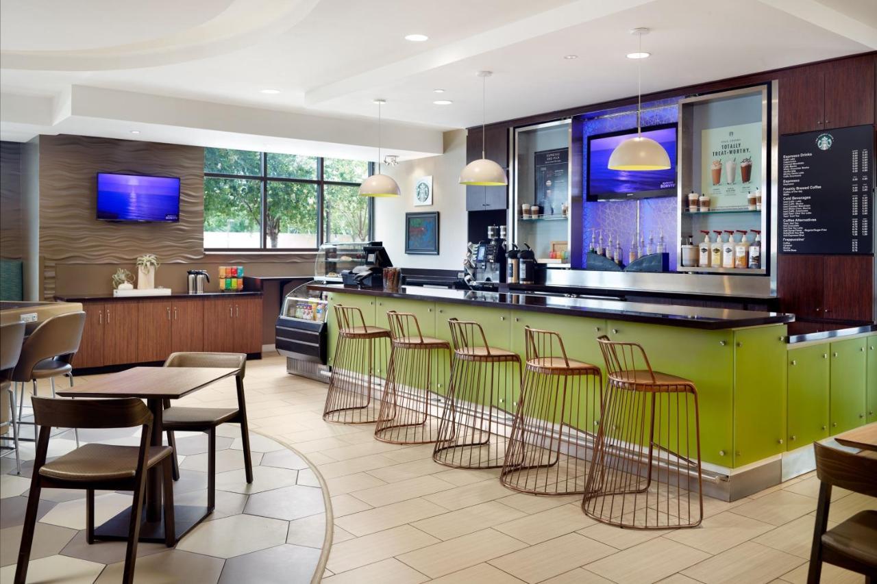 Springhill By Marriott Orlando At Seaworld Hotel