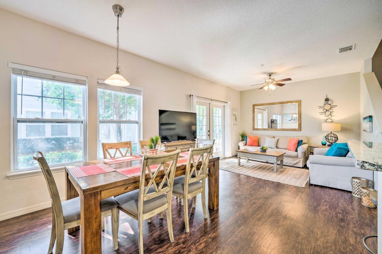 Lucaya Village Townhome With Pool, 6 Mi To Disney! Holiday home Kissimmee