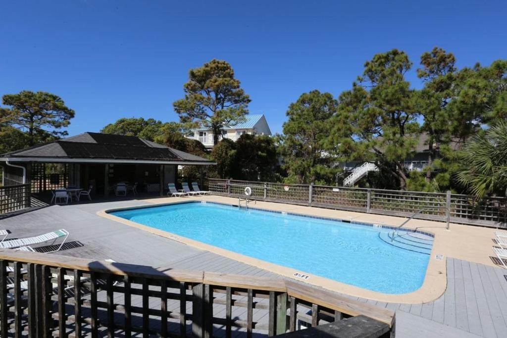 Holiday home Woofs And Waves By Pristine Vacation Cape San Blas