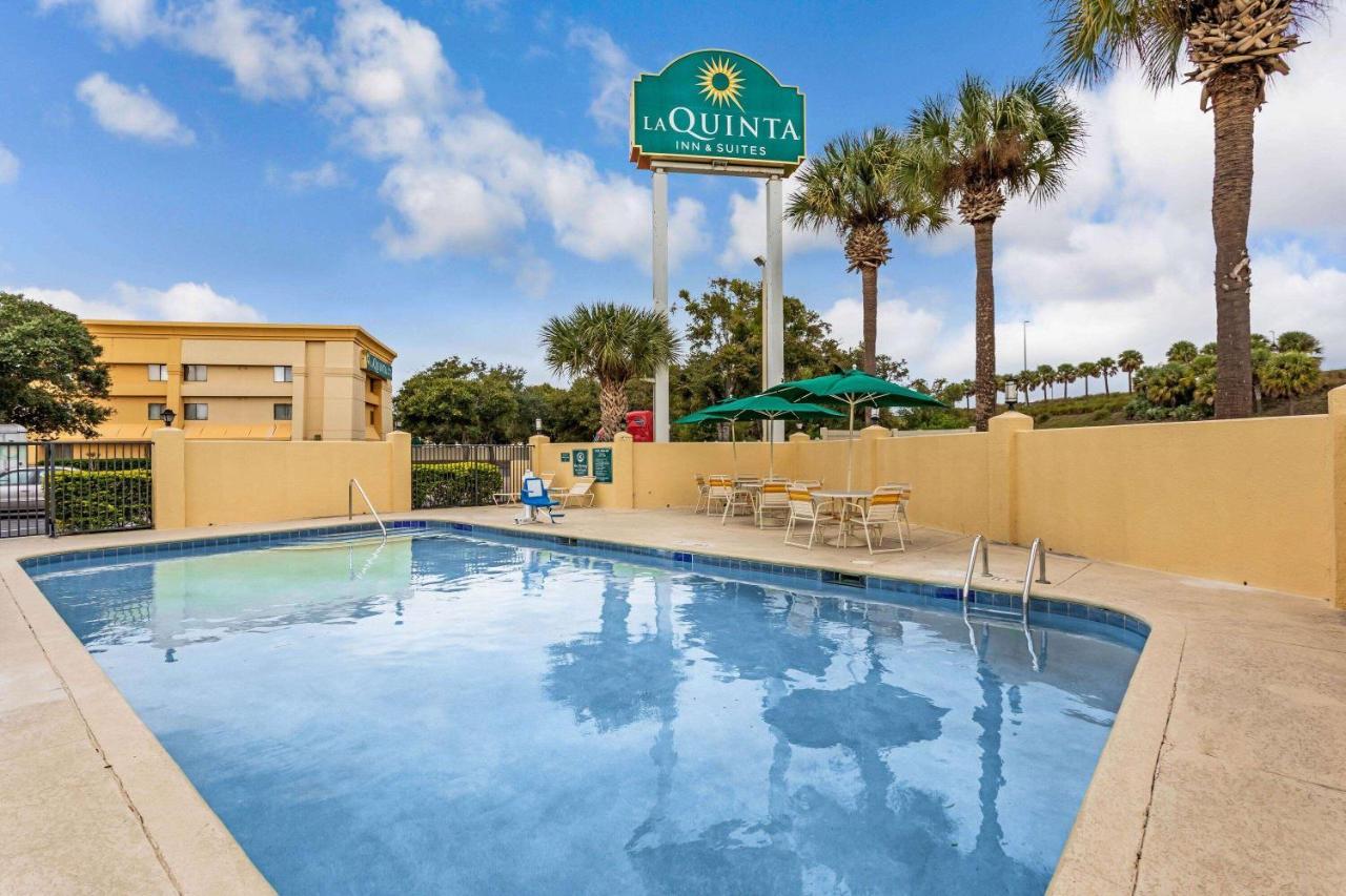 La Quinta By Wyndham Orlando South Hotel