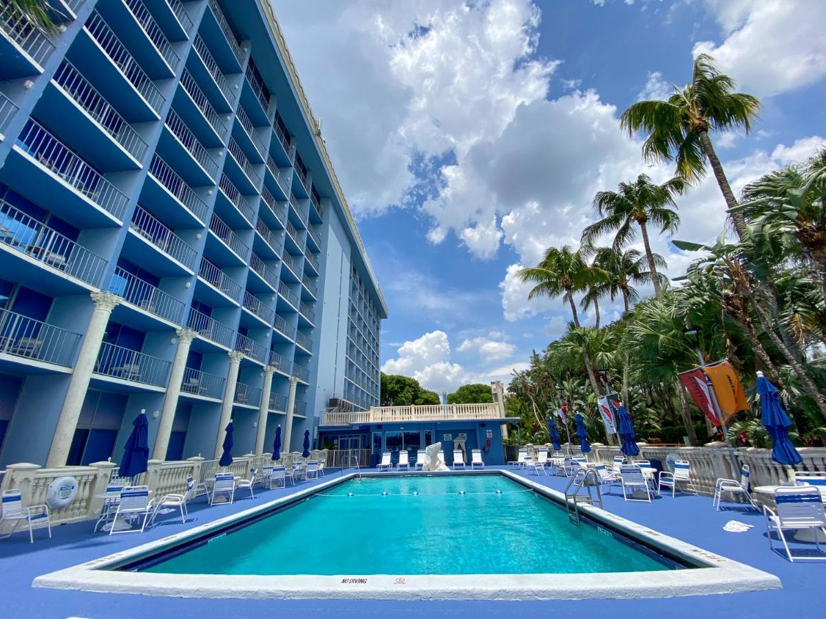 Hotel Stadium