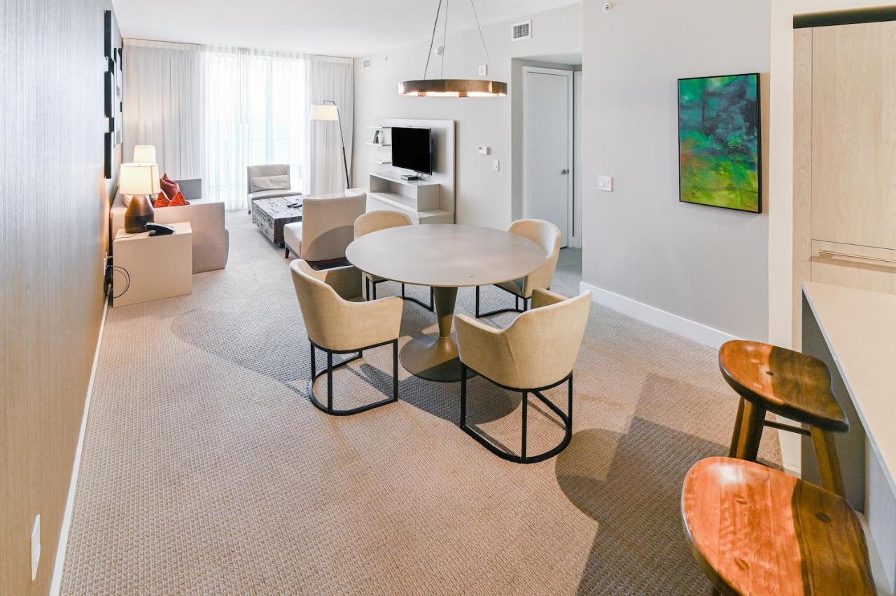 Luxurious Hyde Apartment *