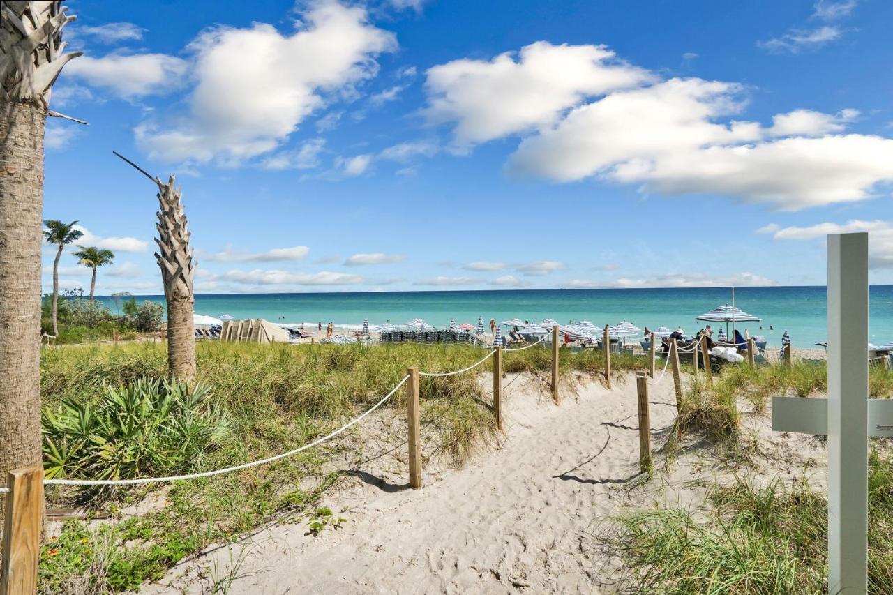 Oceanfront Direct Ocean & Club Access Holiday home Hollywood