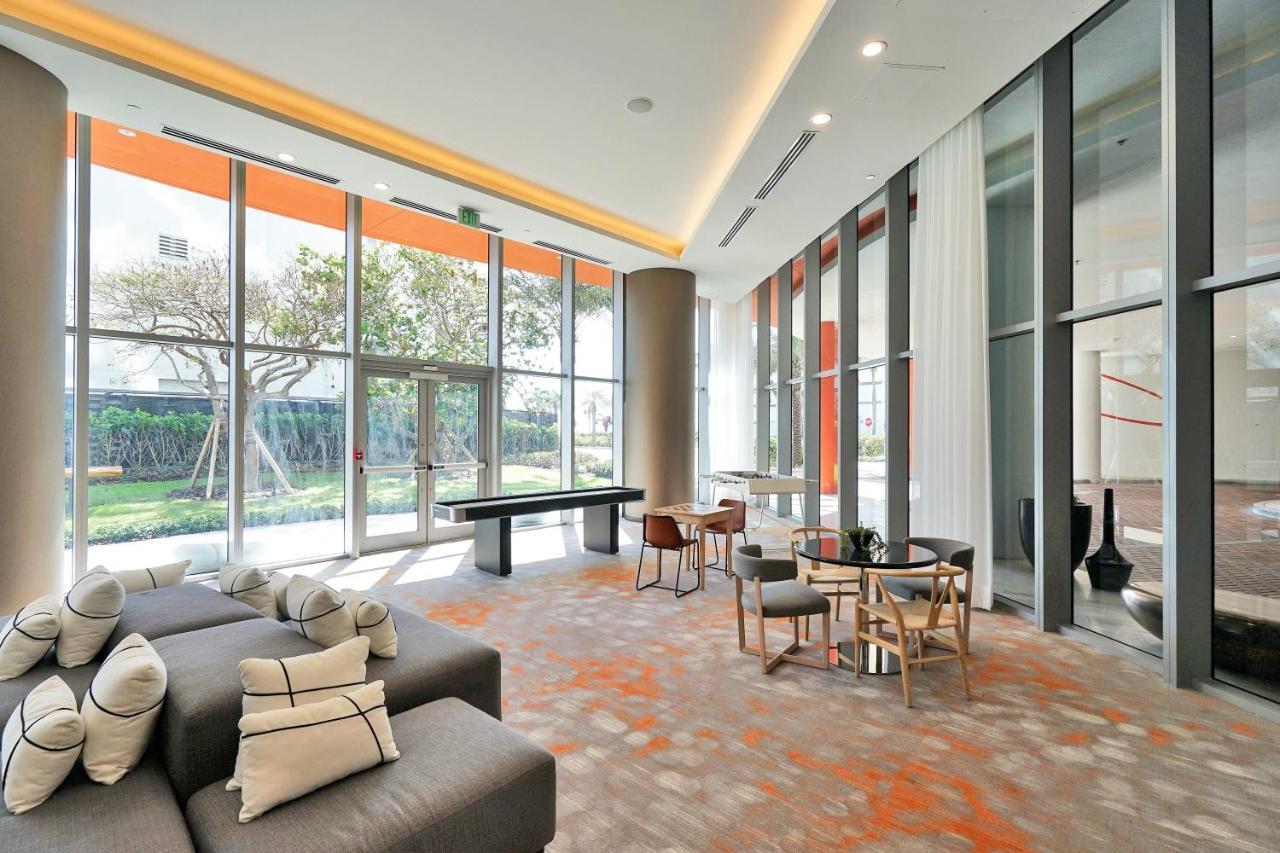 Oceanfront Direct Ocean & Club Access * Hollywood