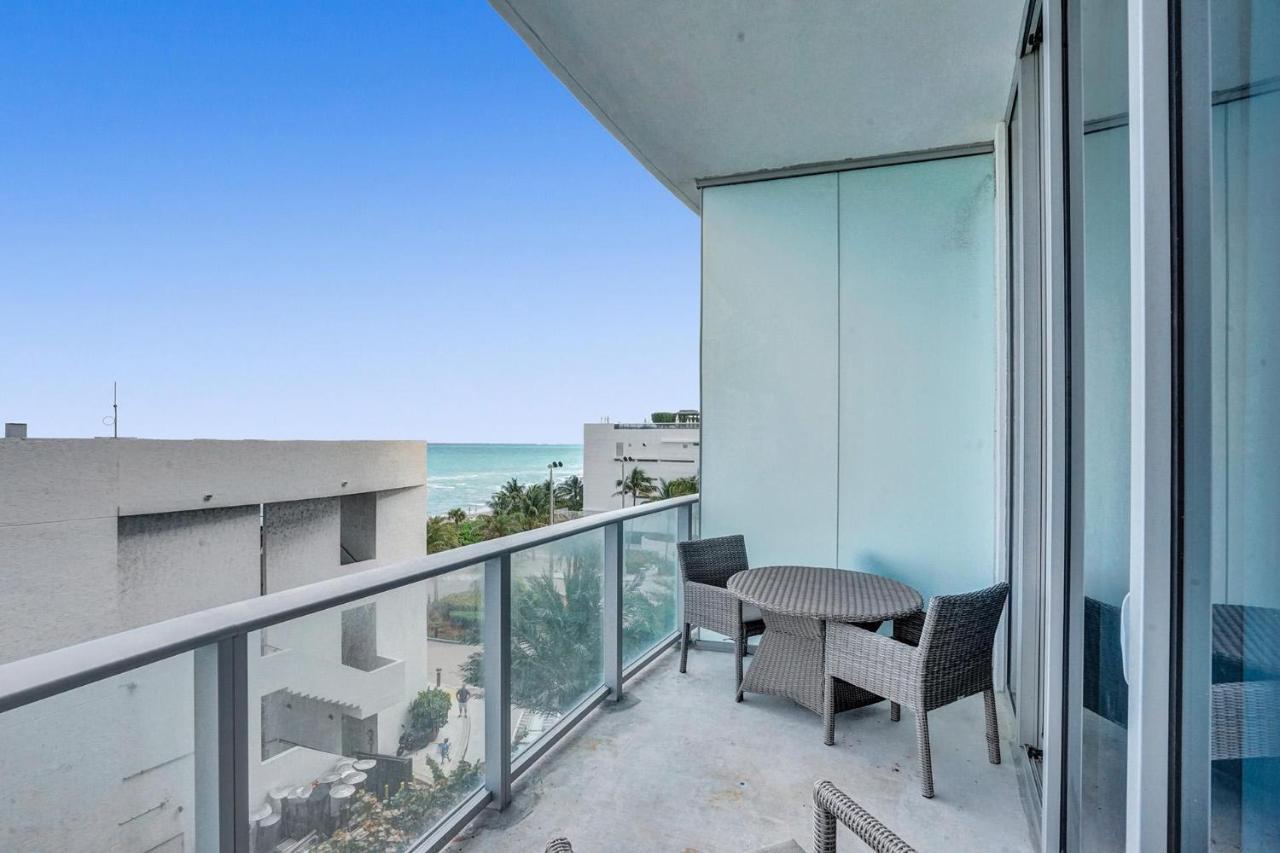 Holiday home Luxury High Ceiling Ocean Front Hollywood