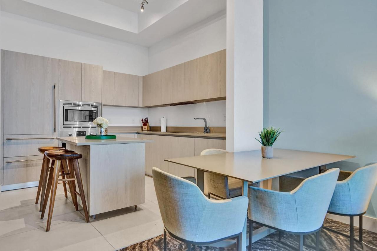 Holiday home Oceanfront Direct Ocean & Club Access