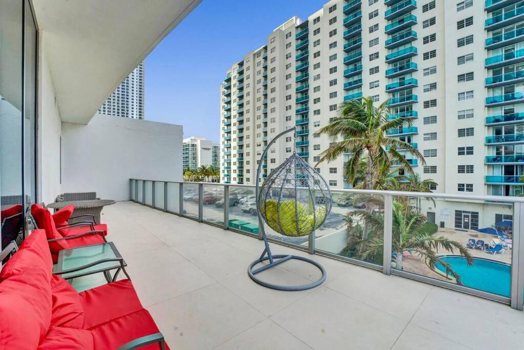 Apartment Upscale Ocean Front With High Ceilings Hollywood