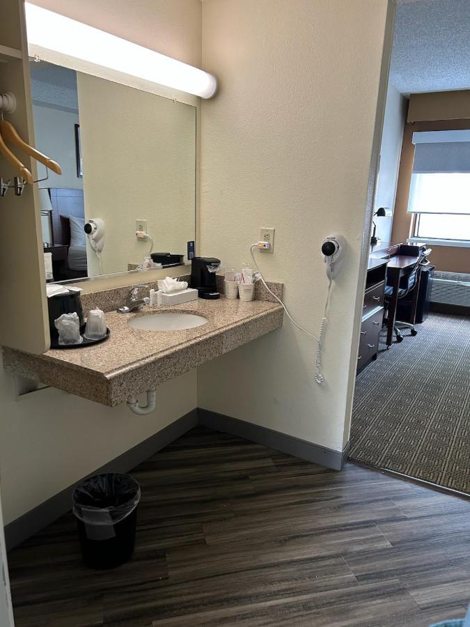 Hotel La Quinta By Wyndham Orlando South