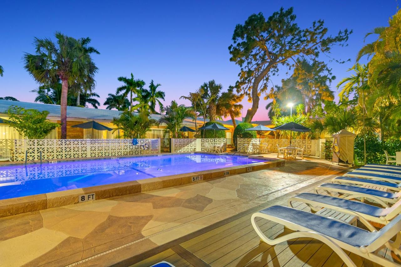 Inn The Fairways Of Naples 3*