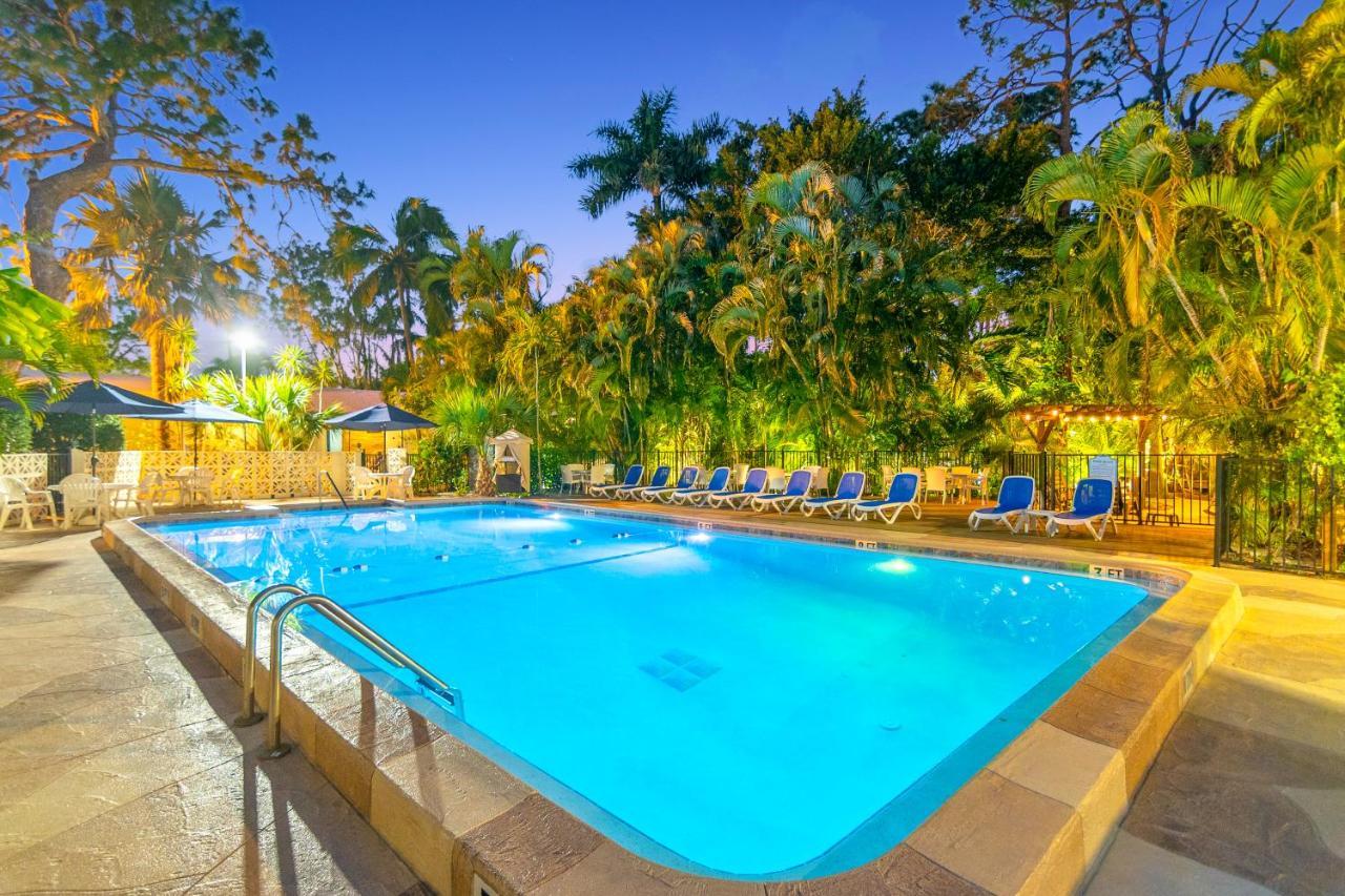 The Fairways Of Naples Inn Naples Park