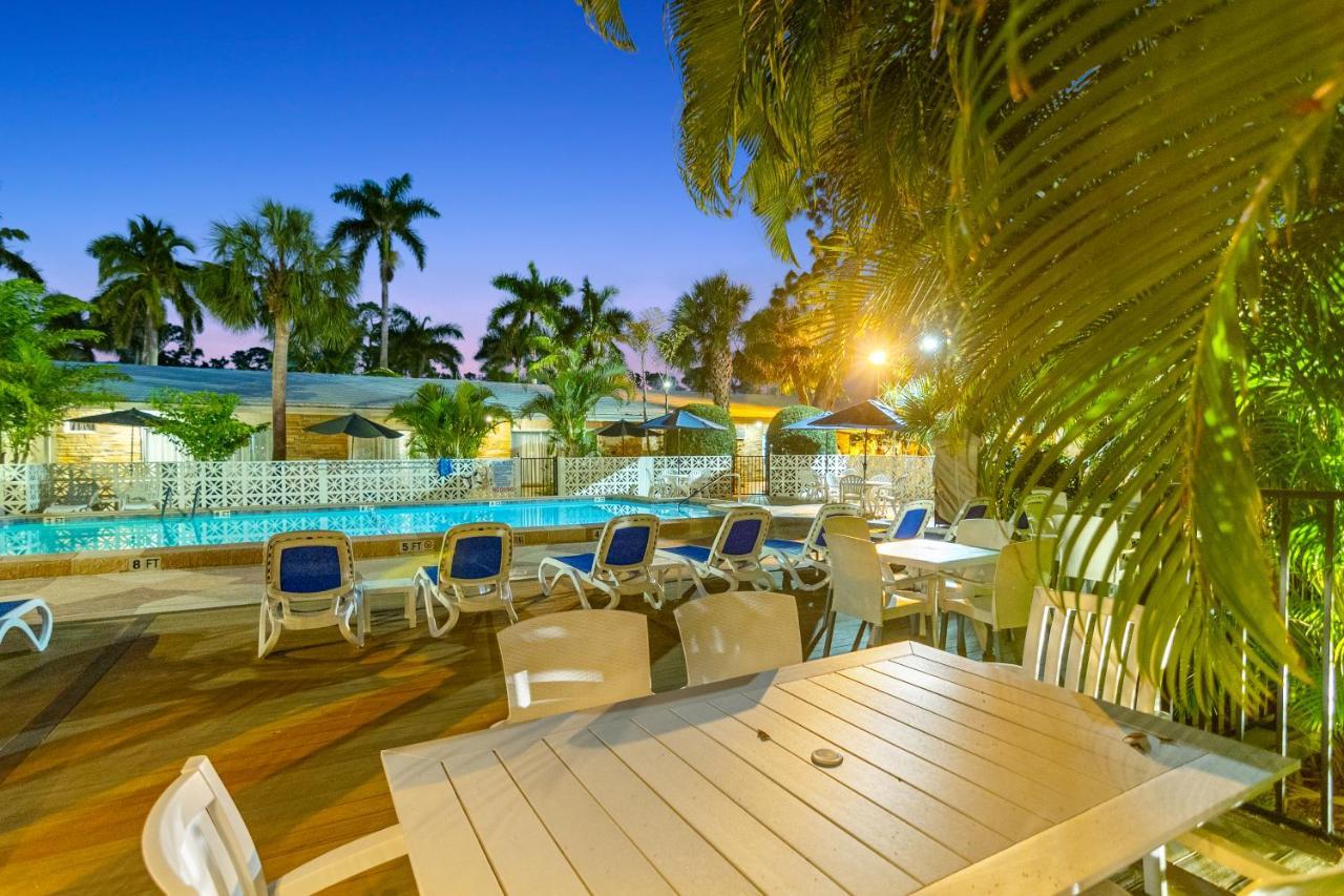Inn The Fairways Of Naples Naples Park