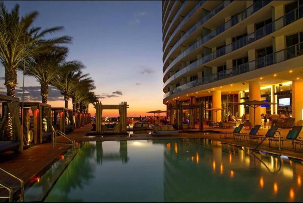 Direct Oceanfront - Hyde *