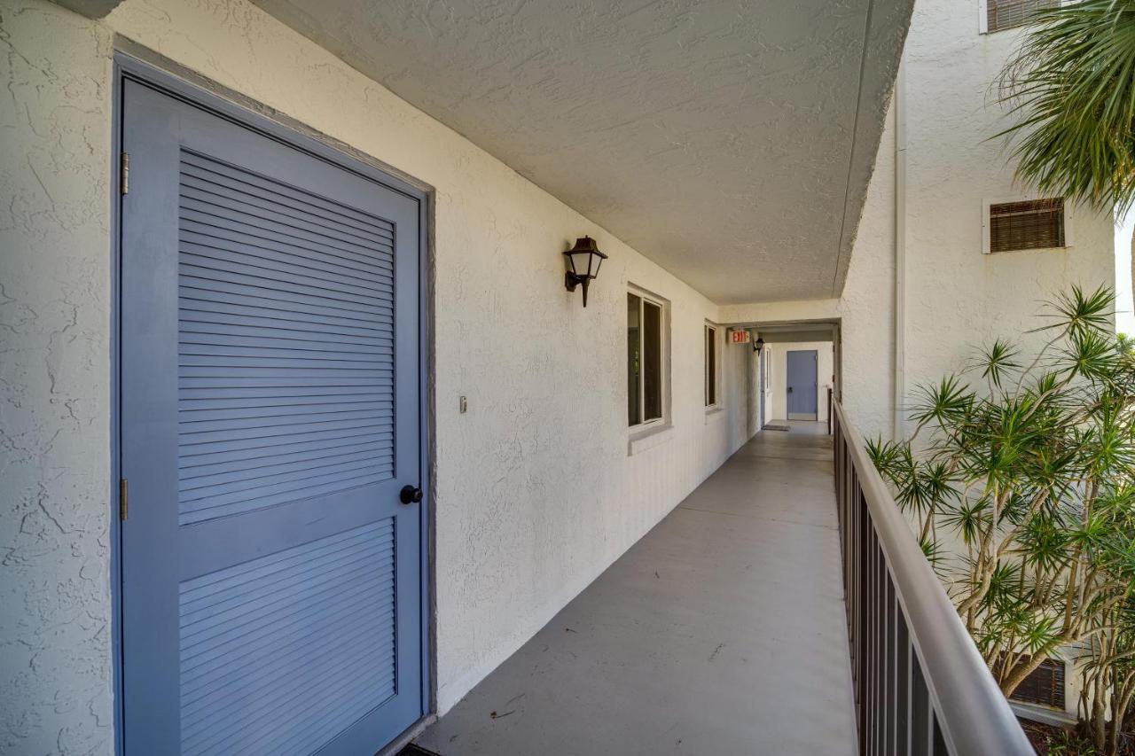 Resort-style In Pierce With Access! *