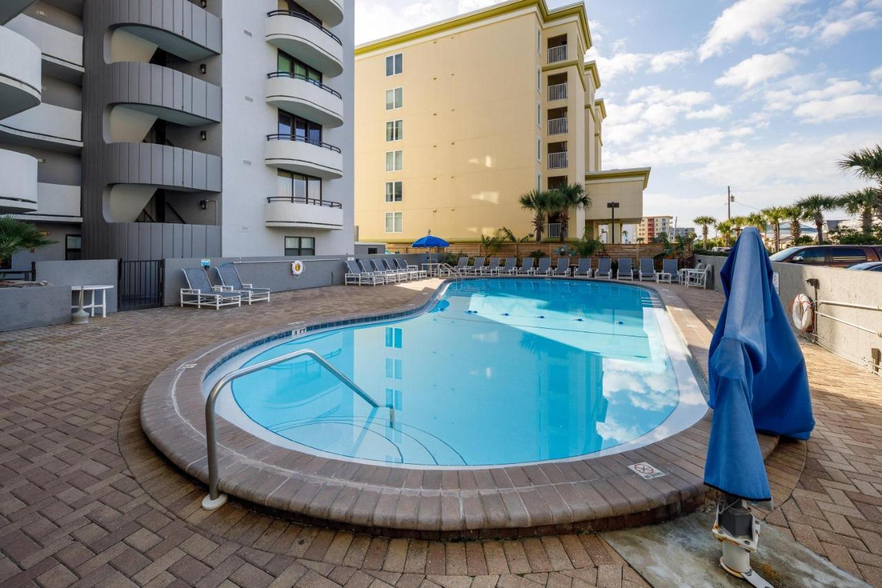 Nautilus 1701 Gulf Front 2 Bedroom Large Penthouse Huge Wrap Around Balcony Holiday home Fort Walton Beach