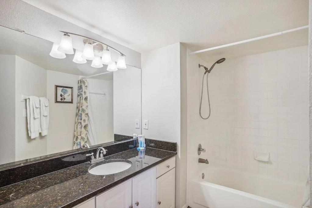 Palms- Unit 102 Clearwater Beach