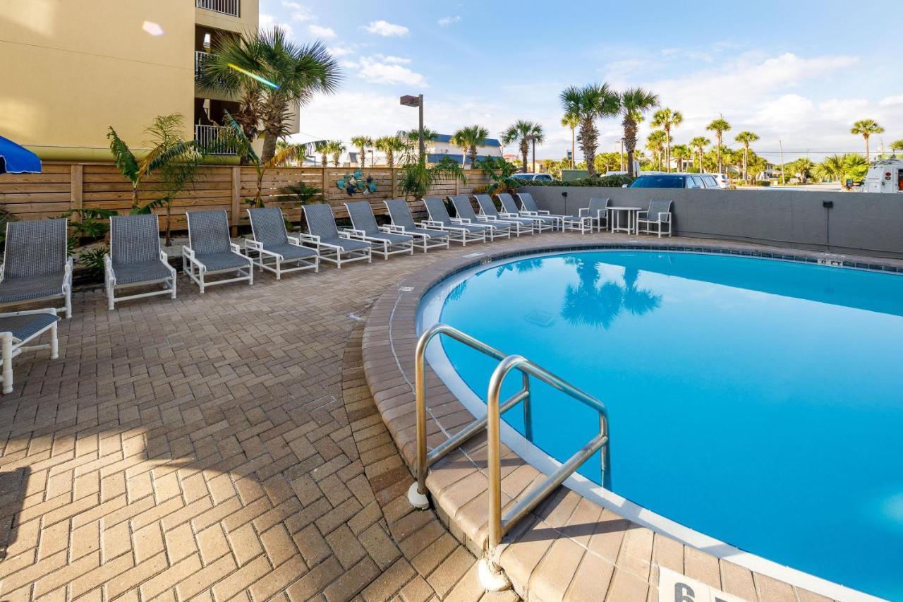 Nautilus 1701 Gulf Front 2 Bedroom Large Penthouse Huge Wrap Around Balcony *
