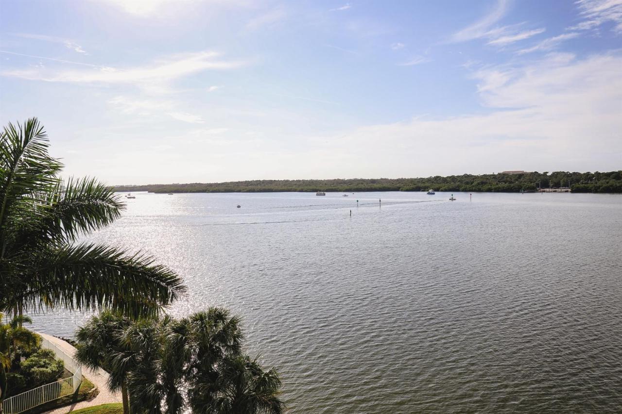 Apartment Dolphin Bay In Boca Ciega - 2br, Pool, Bay View *