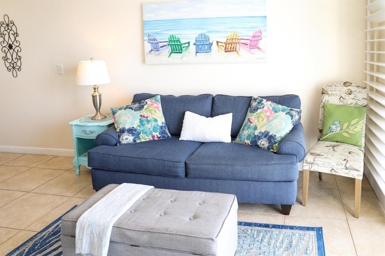 Dolphin Bay In Boca Ciega - 2br, Pool, Bay View Apartment St. Petersburg
