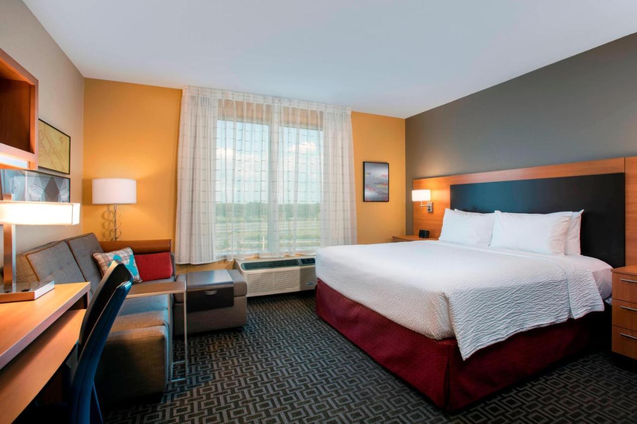 Hotel Towneplace Orlando At Flamingo Crossings Town Center/western Entrance 3*