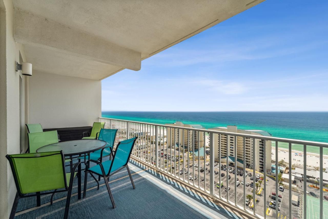 Apartment Laketown Wharf 1825