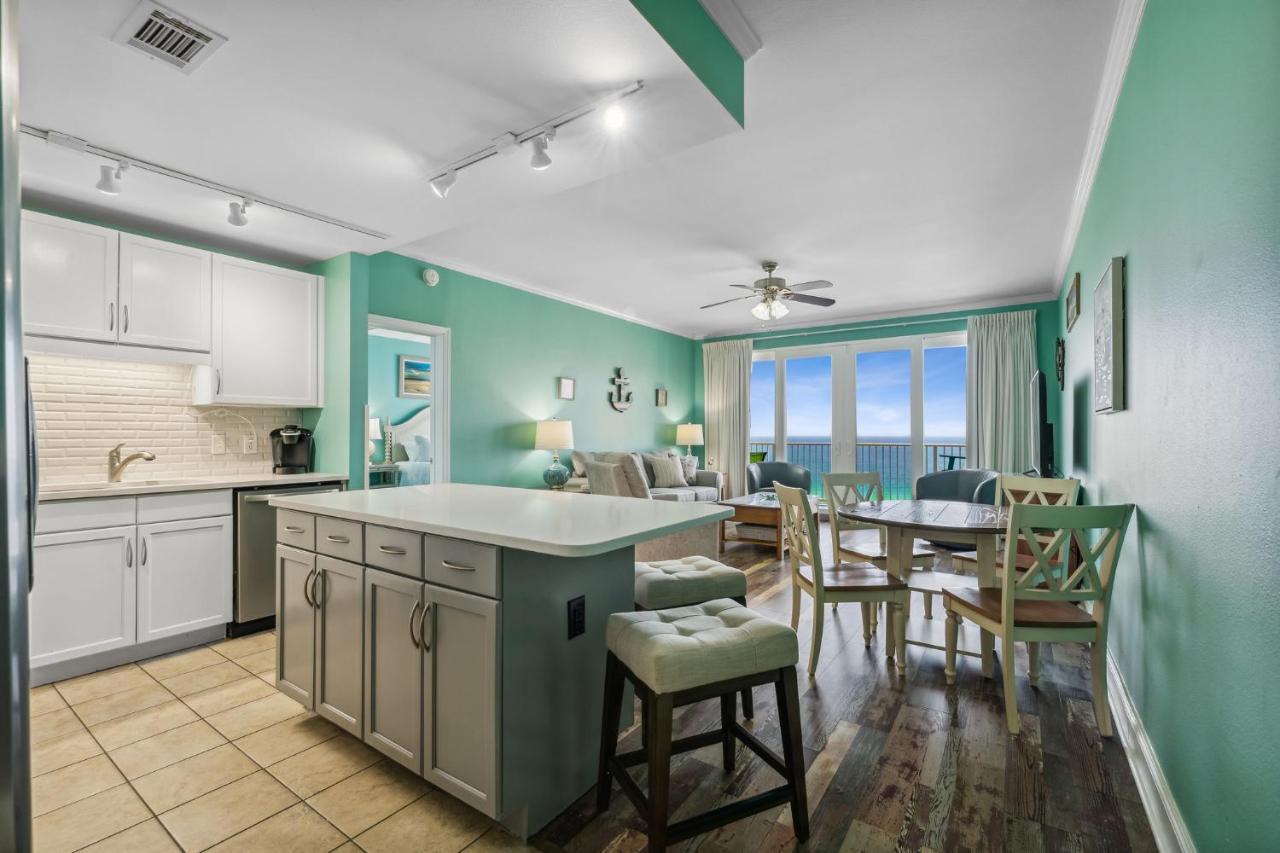 Laketown Wharf 1825 Apartment *
