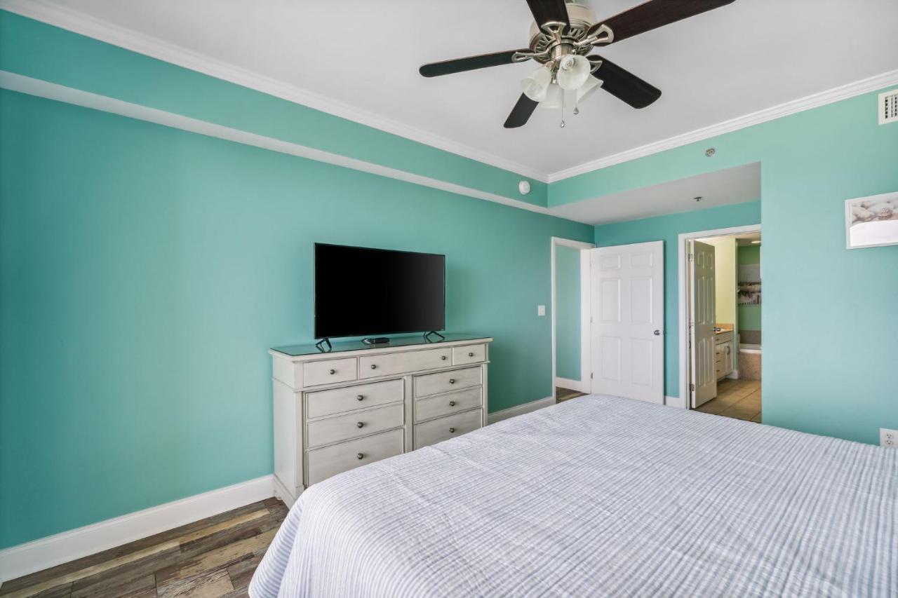 Apartment Laketown Wharf 1825