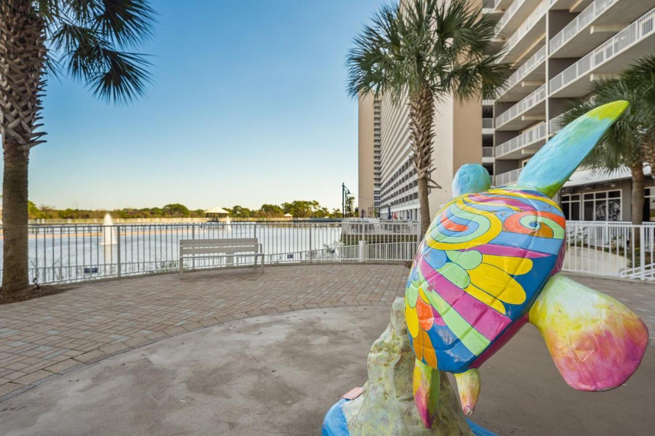 Laketown Wharf 1825