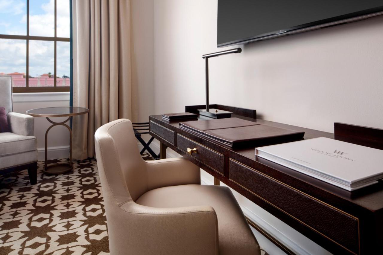 Hotel Cloister At The