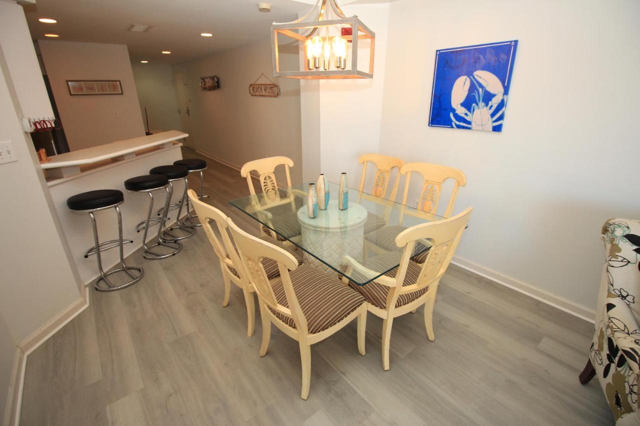 Holiday home 3br Beachfront 16th Flr Two Master Bedrooms, Pool Fitness Center At Westwinds *