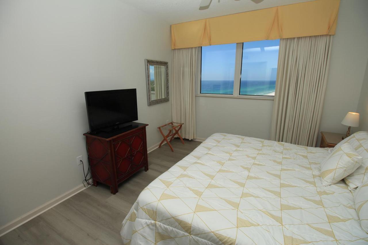 3br Beachfront 16th Flr Two Master Bedrooms, Pool Fitness Center At Westwinds