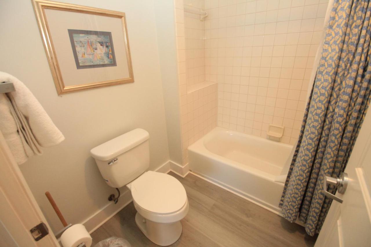 3br Beachfront 16th Flr Two Master Bedrooms, Pool Fitness Center At Westwinds * Destin