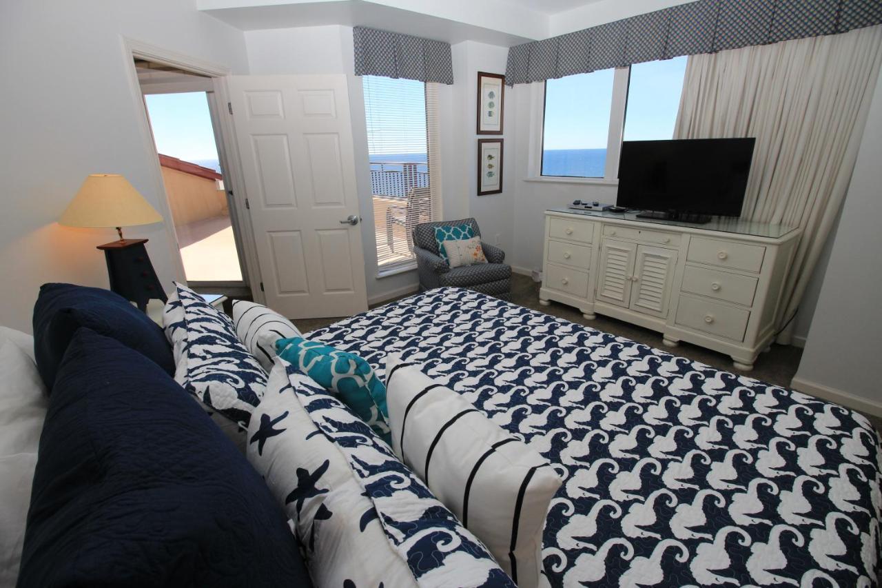 3br Beachfront 16th Flr Two Master Bedrooms, Pool Fitness Center At Westwinds Holiday home