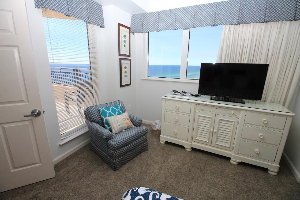 3br Beachfront 16th Flr Two Master Bedrooms, Pool Fitness Center At Westwinds Holiday home *