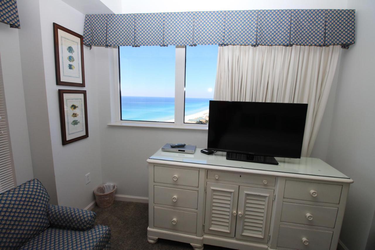 Holiday home 3br Beachfront 16th Flr Two Master Bedrooms, Pool Fitness Center At Westwinds Destin