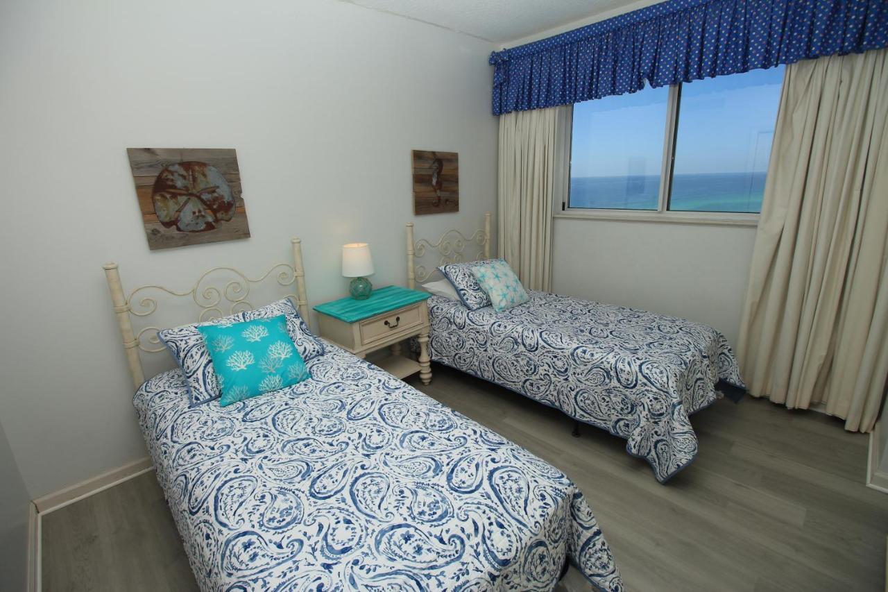 3br Beachfront 16th Flr Two Master Bedrooms, Pool Fitness Center At Westwinds