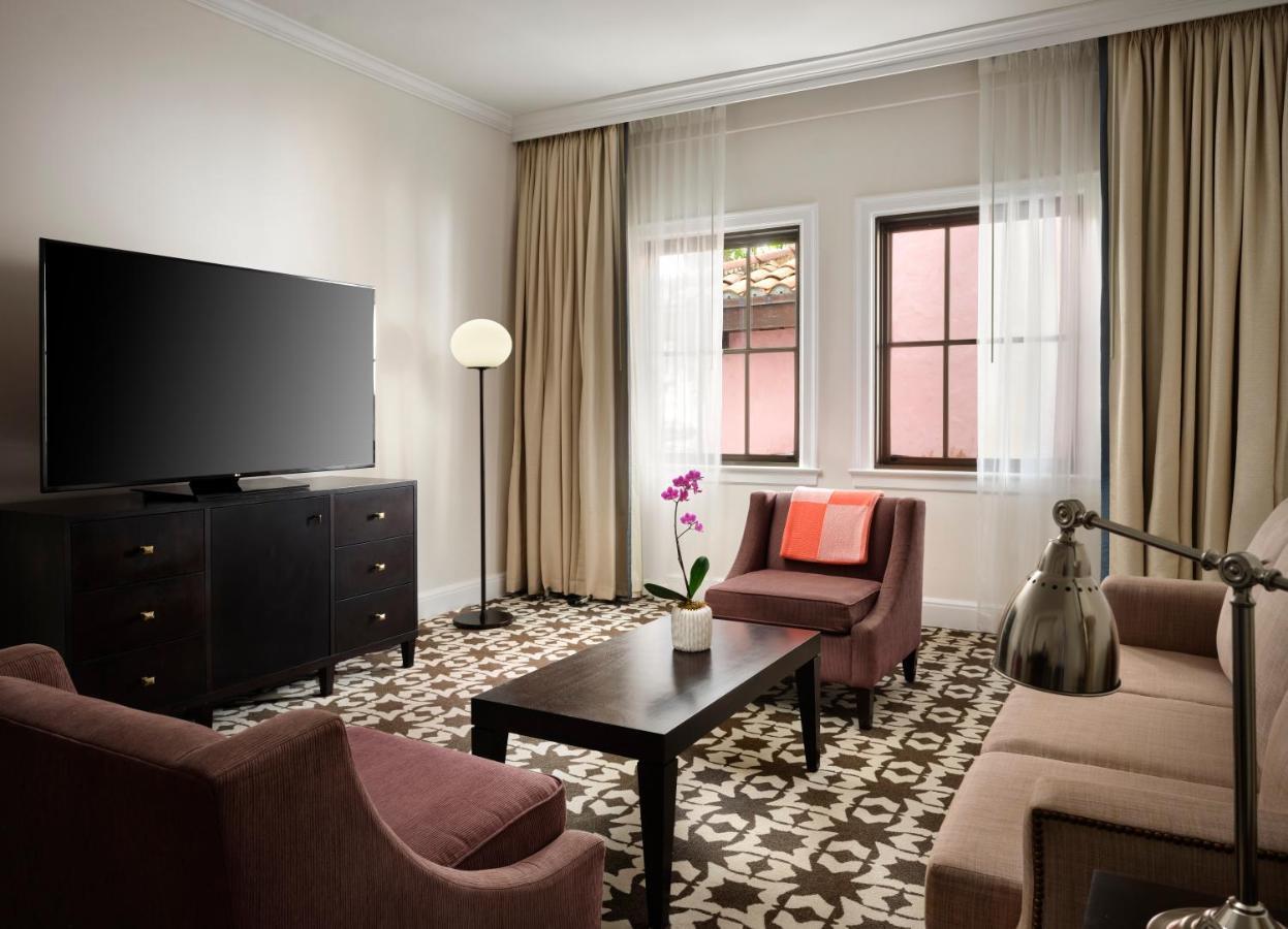 Hotel Cloister At The