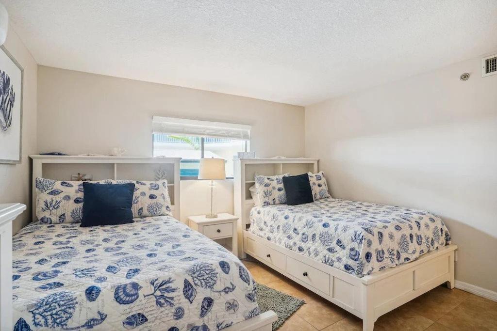 Palms- Unit 102 Clearwater Beach