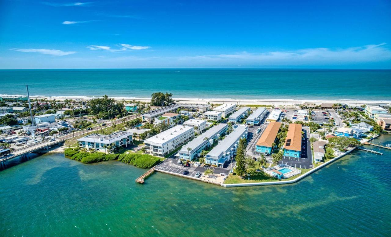 Anna Maria Island View 208 *
