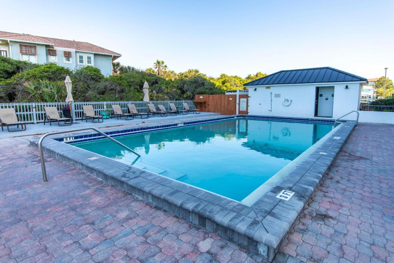 One Seagrove Place 1308 Apartment