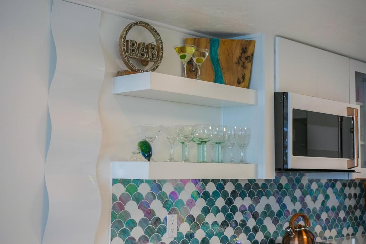 One Seagrove Place 1308 Apartment