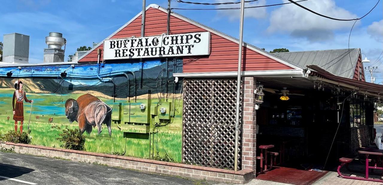 Motel Buffalo Chip's Ranch House